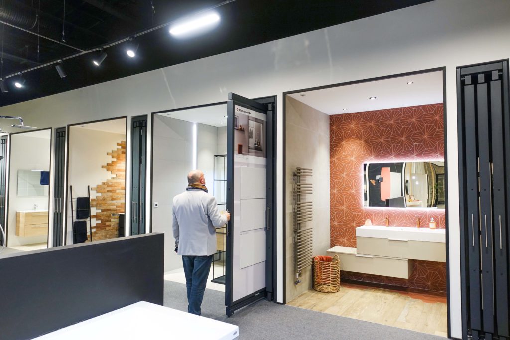 Cloison a Carreler avec Showroom - Présentoir Sanitaire