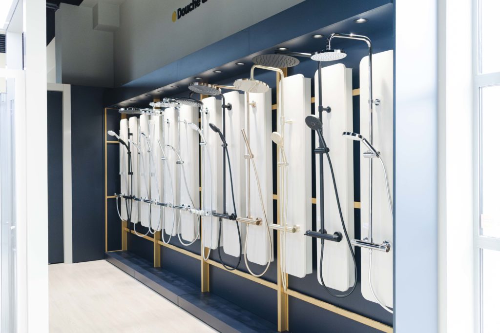 Présentoir Douches avec Showroom - Présentoir Sanitaire